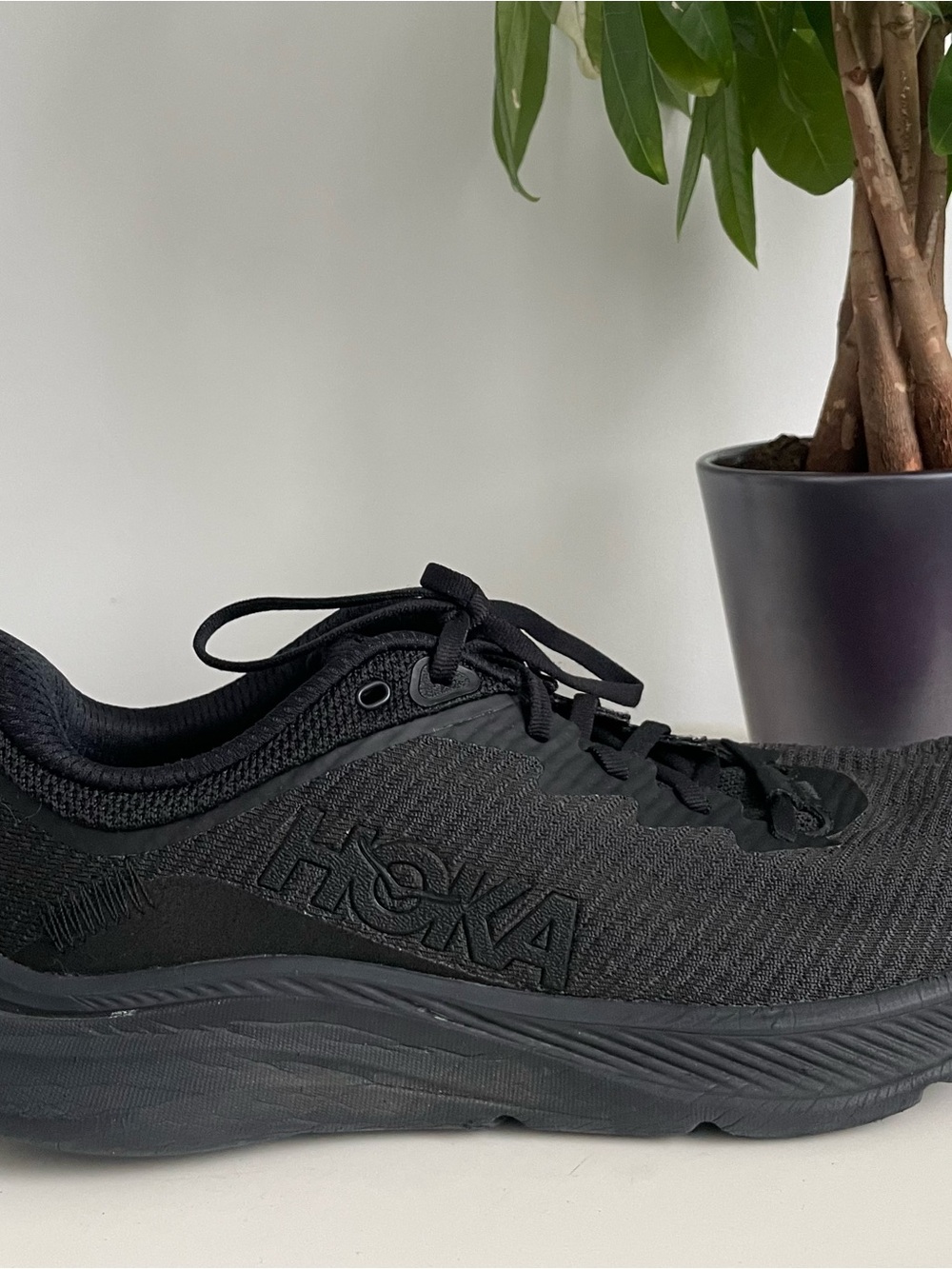 Men Size 9.5 Hoka One One Solimar
Black Gum Running Shoes